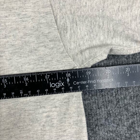 Whistler T-Shirt Cityscape Medium Heather Gray Canada Maple Leaf Graphic Vintage - Picture 5 of 7